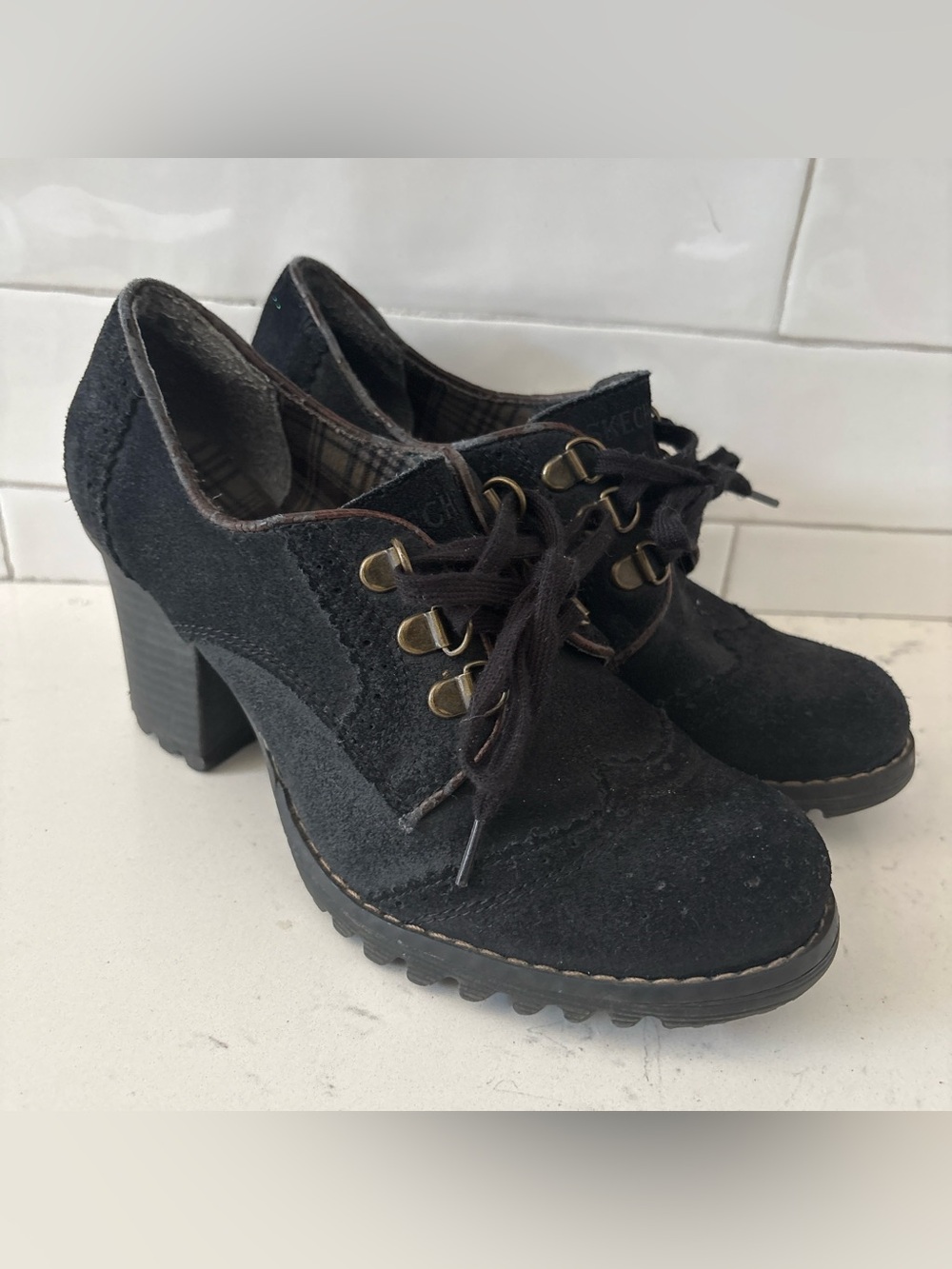 🖤 vintage y2k skechers chunky lace-up oxford heels 🖤